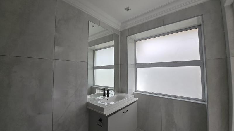 5 Bedroom Property for Sale in The Islands Estates North West
